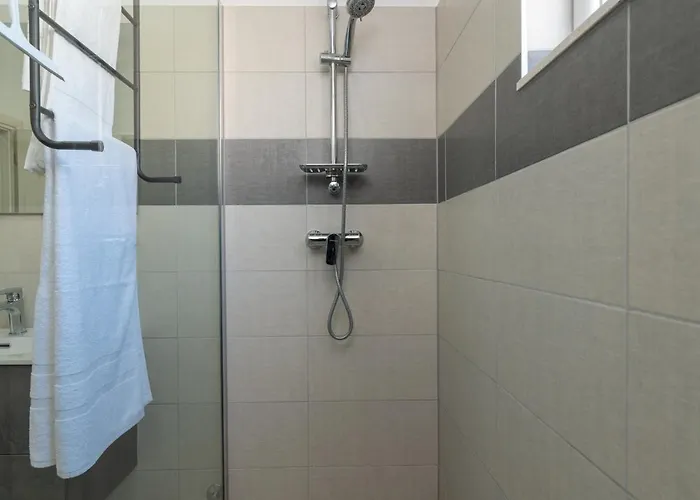 Ante & Sime 公寓 特罗吉尔