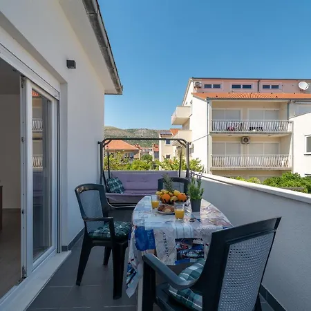 Apartment Ante & Sime
