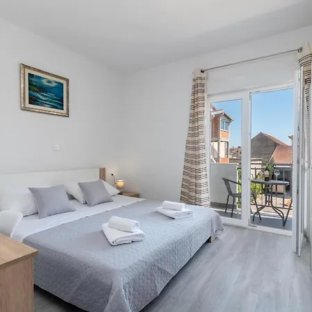 Apartment Ante & Sime