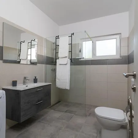 Apartment Ante & Sime